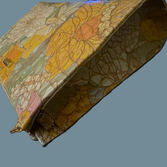 Brahmin NWT Daisy Daffodil Melbourne Genuine Leather Large Clutch Gold Hardware - Picture 12 of 12